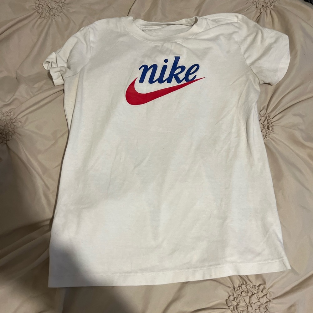 Nike t-shirt